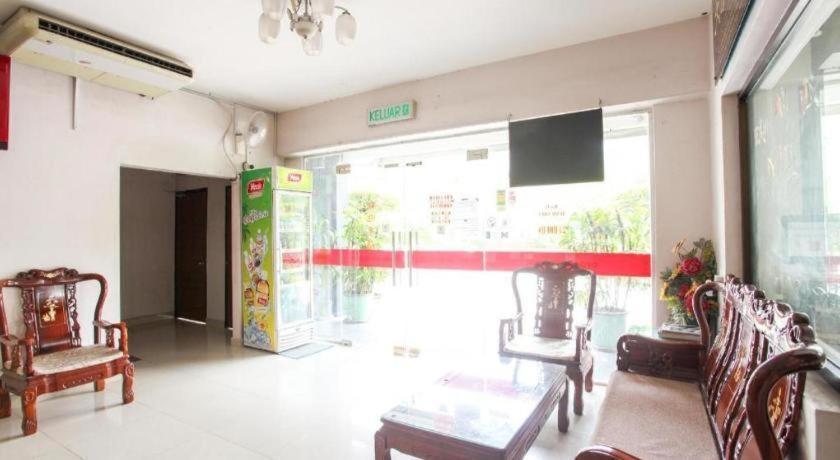 Oyo 89539 Hotel Siswa Kampar Exterior foto
