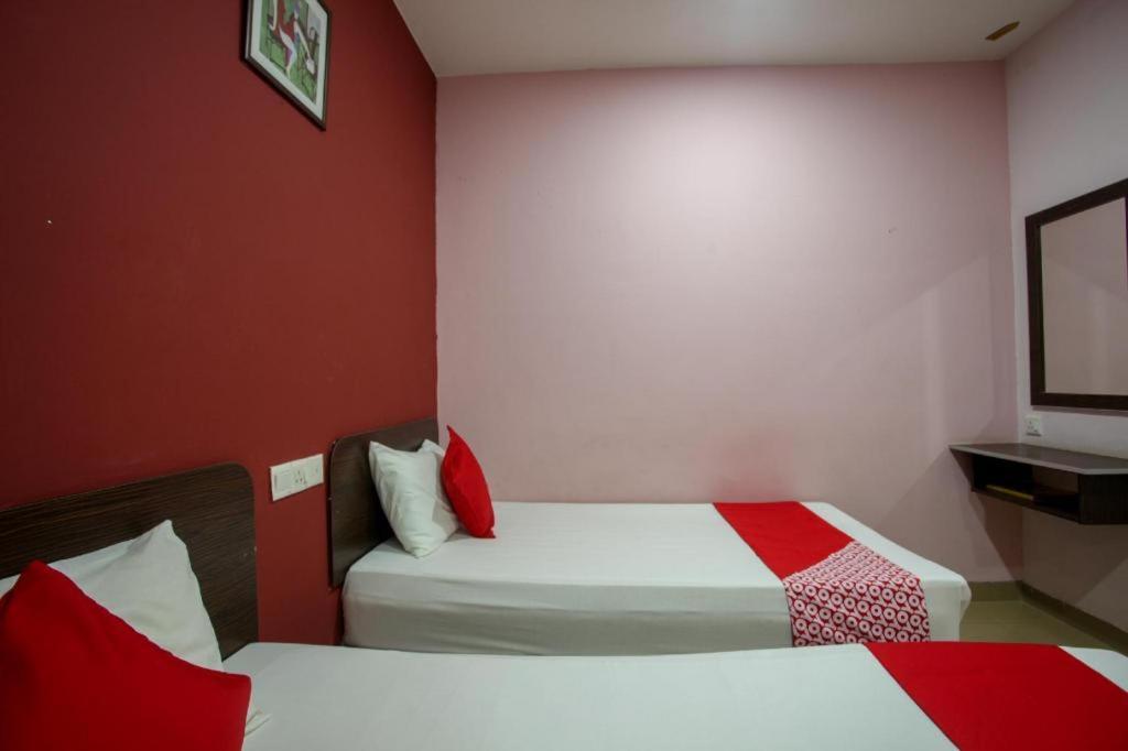 Oyo 89539 Hotel Siswa Kampar Exterior foto